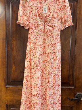 Peach Floral Midi Dress with Ruched Bust/Neckline